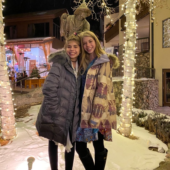 Meet your Posher, Emily - Picture 4 of 8